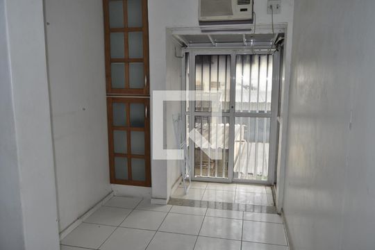 Sala  de apartamento à venda com 2 quartos, 63m² em Higienópolis, Rio de Janeiro
