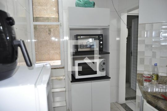 Cozinha  de apartamento à venda com 2 quartos, 63m² em Higienópolis, Rio de Janeiro