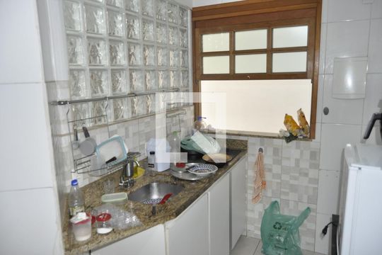 Cozinha  de apartamento à venda com 2 quartos, 63m² em Higienópolis, Rio de Janeiro
