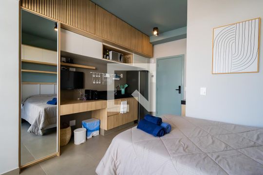 Sala/Quarto de kitnet/studio à venda com 1 quarto, 24m² em Aclimação, São Paulo