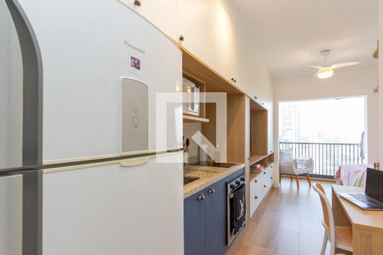 Studio de kitnet/studio para alugar com 1 quarto, 22m² em Jardim das Acácias, São Paulo