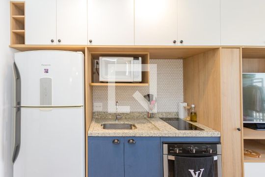 Studio de kitnet/studio para alugar com 1 quarto, 22m² em Jardim das Acácias, São Paulo