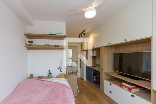 Studio de kitnet/studio para alugar com 1 quarto, 22m² em Jardim das Acácias, São Paulo