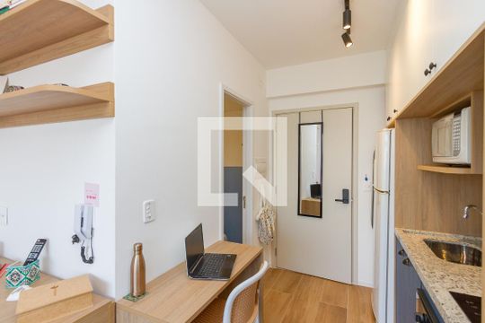 Studio de kitnet/studio para alugar com 1 quarto, 22m² em Jardim das Acácias, São Paulo