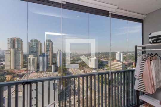 Varanda de kitnet/studio para alugar com 1 quarto, 22m² em Jardim das Acácias, São Paulo