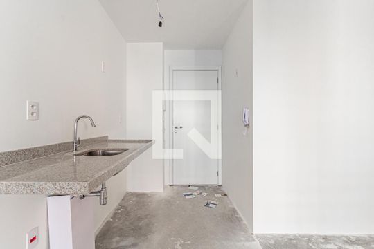 Cozinha de kitnet/studio à venda com 1 quarto, 33m² em Planalto Paulista, São Paulo