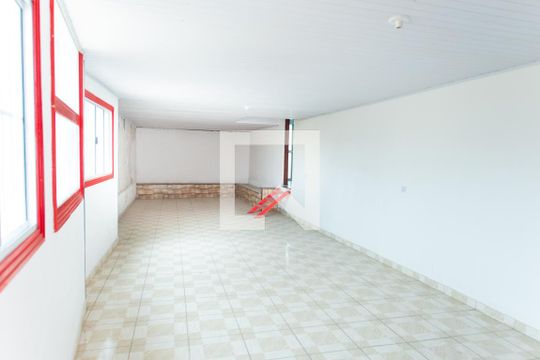 Salão de Festas de casa para alugar com 3 quartos, 350m² em Centro, Taubaté