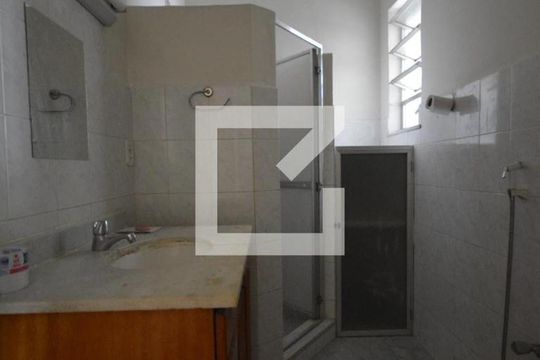 Banheiro de apartamento à venda com 1 quarto, 45m² em Penha Circular, Rio de Janeiro