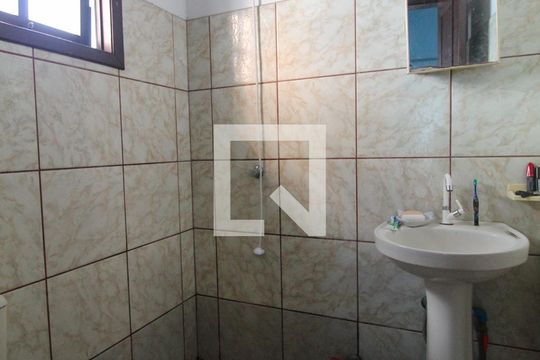 Banheiro de casa à venda com 5 quartos, 280m² em Centro, Canoas
