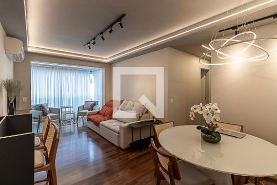 Apartamento à venda com 2 quartos, 68m² em Vila Nova Conceição, São Paulo