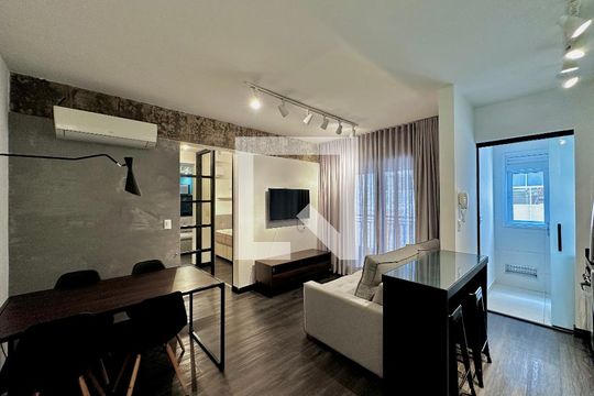 Apartamento para alugar com 1 quarto, 42m² em Campo Belo, São Paulo