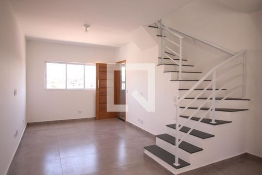 Casa para alugar com 2 quartos, 86m² em Vila Hermínia, São Paulo