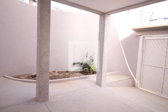 Área comum de casa para alugar com 2 quartos, 86m² em Vila Hermínia, São Paulo