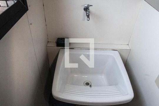 Área de Serviço de apartamento para alugar com 3 quartos, 111m² em Barra Funda, Guarujá