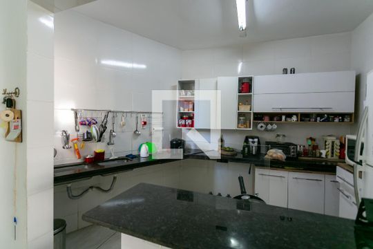Cozinha de casa para alugar com 3 quartos, 150m² em Jardim São José, Belo Horizonte