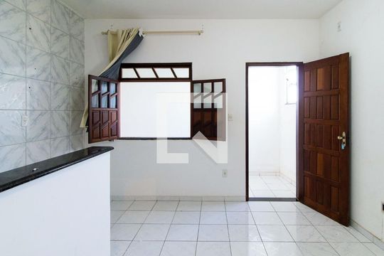 Sala/Cozinha de apartamento para alugar com 1 quarto, 48m² em Cabula Vi, Salvador
