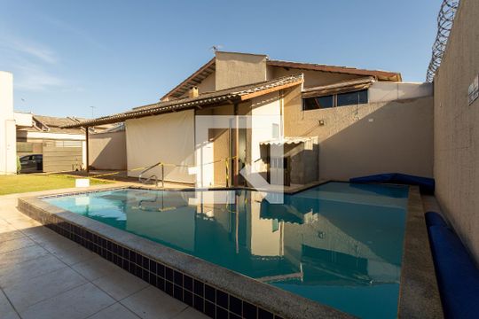 Área comum - Piscina de casa de condomínio para alugar com 2 quartos, 72m² em Setor Estrela Dalva, Goiânia