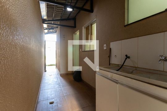 Área de Serviço de casa de condomínio para alugar com 2 quartos, 72m² em Setor Estrela Dalva, Goiânia