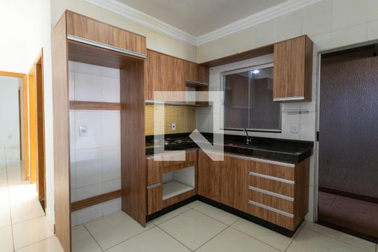 Cozinha de casa de condomínio para alugar com 2 quartos, 72m² em Setor Estrela Dalva, Goiânia