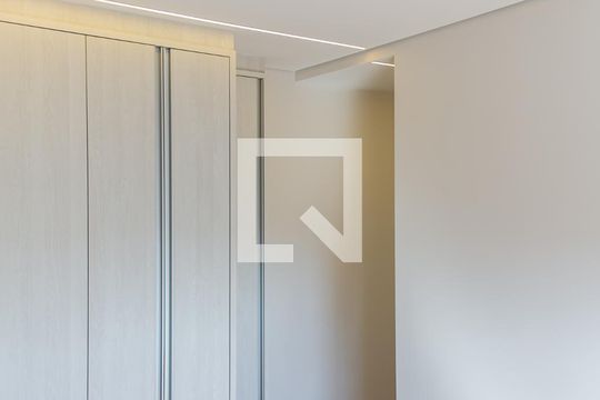 Suíte   de apartamento à venda com 2 quartos, 60m² em Vila Mazzei, São Paulo
