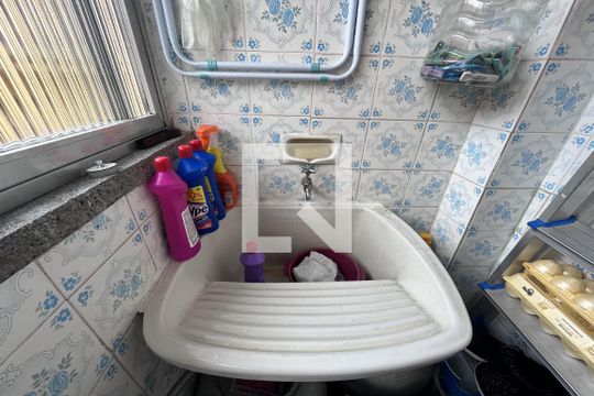 Área de Serviço de apartamento à venda com 1 quarto, 42m² em Cristal, Porto Alegre