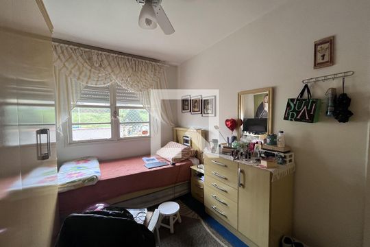 Quarto de apartamento à venda com 1 quarto, 42m² em Cristal, Porto Alegre