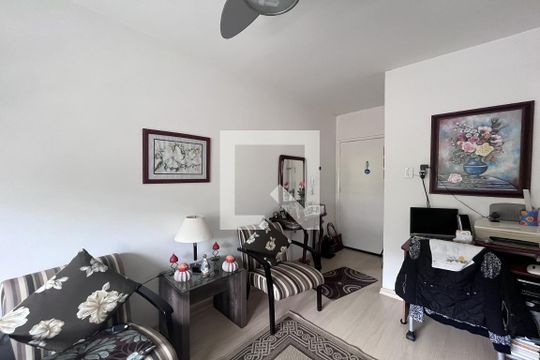 Sala de apartamento à venda com 1 quarto, 42m² em Cristal, Porto Alegre