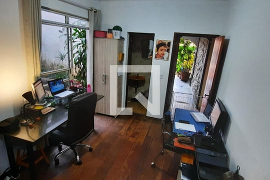 Casa à venda com 4 quartos, 292m² em Itapoã, Belo Horizonte
