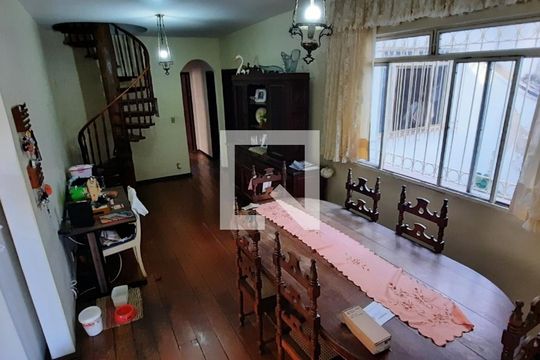 Casa à venda com 4 quartos, 292m² em Itapoã, Belo Horizonte