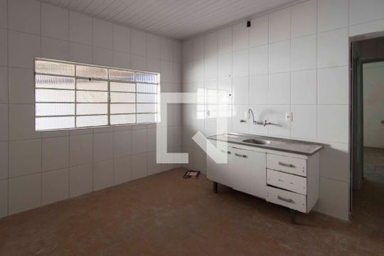 Cozinha de casa à venda com 2 quartos, 100m² em Vila Palmeiras, São Paulo
