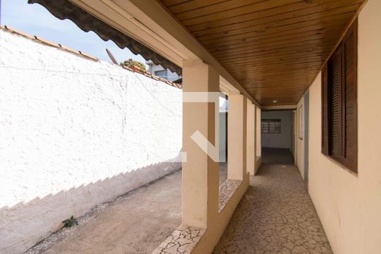 Quintal de casa à venda com 2 quartos, 100m² em Vila Palmeiras, São Paulo