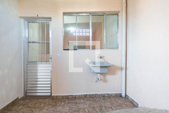 Área de Serviço de casa para alugar com 1 quarto, 50m² em Vila Pirituba, São Paulo