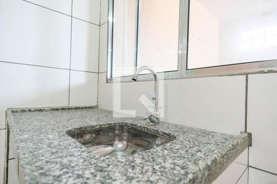 Cozinha de casa para alugar com 1 quarto, 50m² em Vila Pirituba, São Paulo
