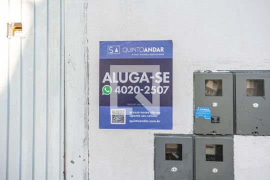 Plaquinha de casa para alugar com 1 quarto, 50m² em Vila Pirituba, São Paulo