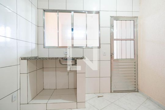 Cozinha de casa para alugar com 1 quarto, 50m² em Vila Pirituba, São Paulo