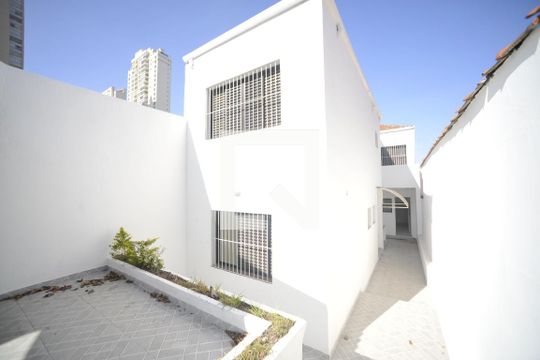Fachada Posterior de casa para alugar com 2 quartos, 80m² em Parque da Mooca, São Paulo
