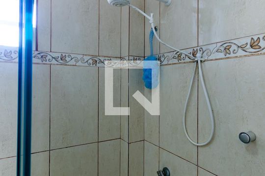 Chuveiro de apartamento para alugar com 3 quartos, 76m² em Engenho Velho de Brotas, Salvador
