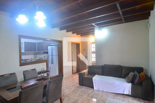Sala 2 - superior de casa à venda com 4 quartos, 153m² em Harmonia, Canoas
