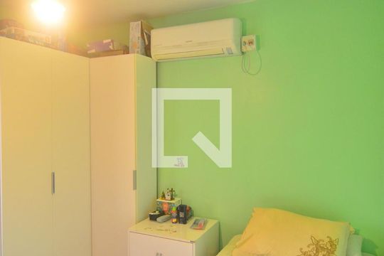 Quarto 1 de casa à venda com 4 quartos, 153m² em Harmonia, Canoas