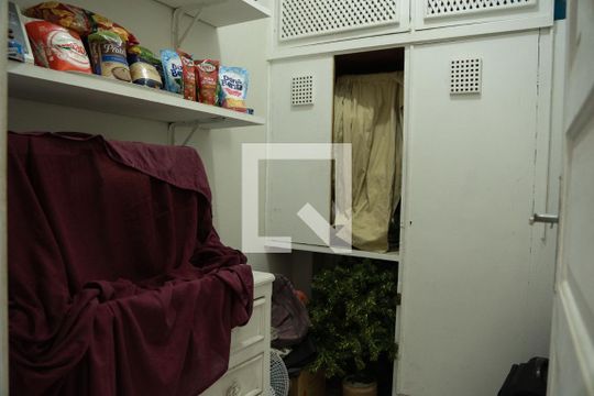 Dependência de apartamento à venda com 3 quartos, 107m² em Laranjeiras, Rio de Janeiro