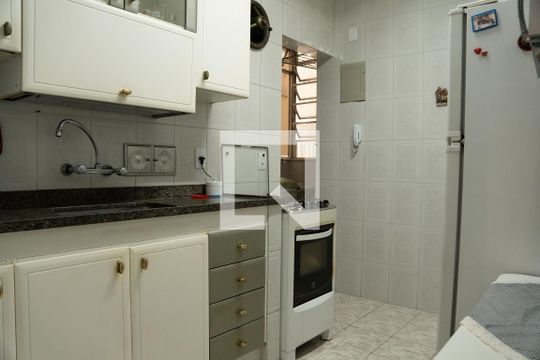 Cozinha de apartamento à venda com 3 quartos, 107m² em Laranjeiras, Rio de Janeiro