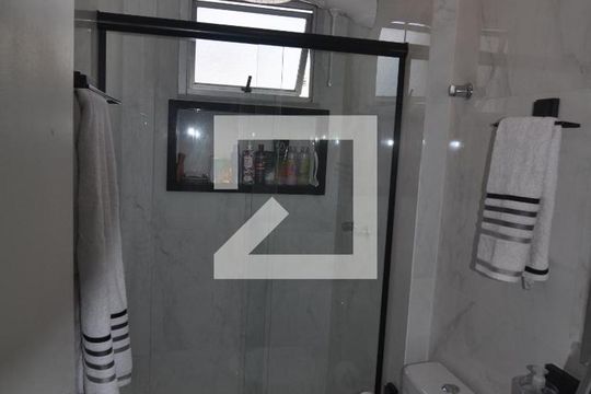 Banheiro de apartamento à venda com 3 quartos, 60m² em Freguesia de Jacarepaguá, Rio de Janeiro