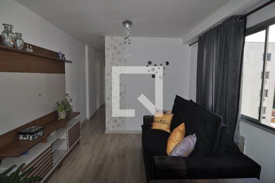 Sala  de apartamento à venda com 3 quartos, 60m² em Freguesia de Jacarepaguá, Rio de Janeiro