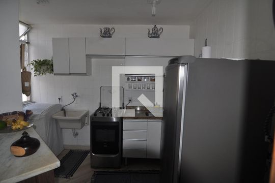 Cozinha de apartamento à venda com 3 quartos, 60m² em Freguesia de Jacarepaguá, Rio de Janeiro