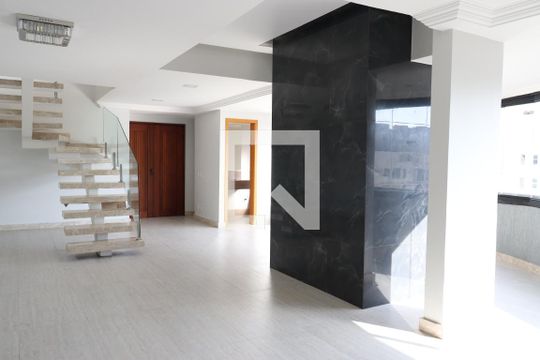 Apartamento para alugar com 4 quartos, 291m² em Jardim Ampliacao, São Paulo