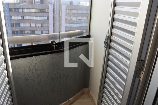 Sacada Suite de apartamento para alugar com 4 quartos, 291m² em Jardim Ampliacao, São Paulo