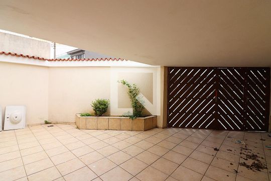 Garagem de casa para alugar com 2 quartos, 158m² em Baeta Neves, São Bernardo do Campo