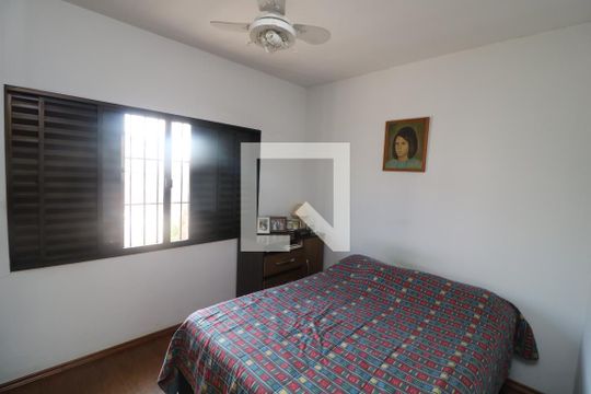 Quarto 2 de casa à venda com 4 quartos, 250m² em Vila Formosa, São Paulo
