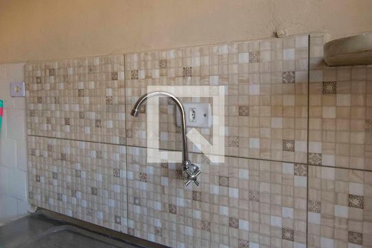 Cozinha de casa para alugar com 2 quartos, 105m² em Sítio do Morro, São Paulo