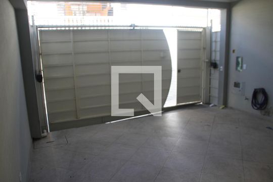 Garagem de casa à venda com 3 quartos, 110m² em Jardim Esmeralda, São Paulo